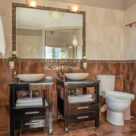 فيلة Socrates Skala (Kefalonia)